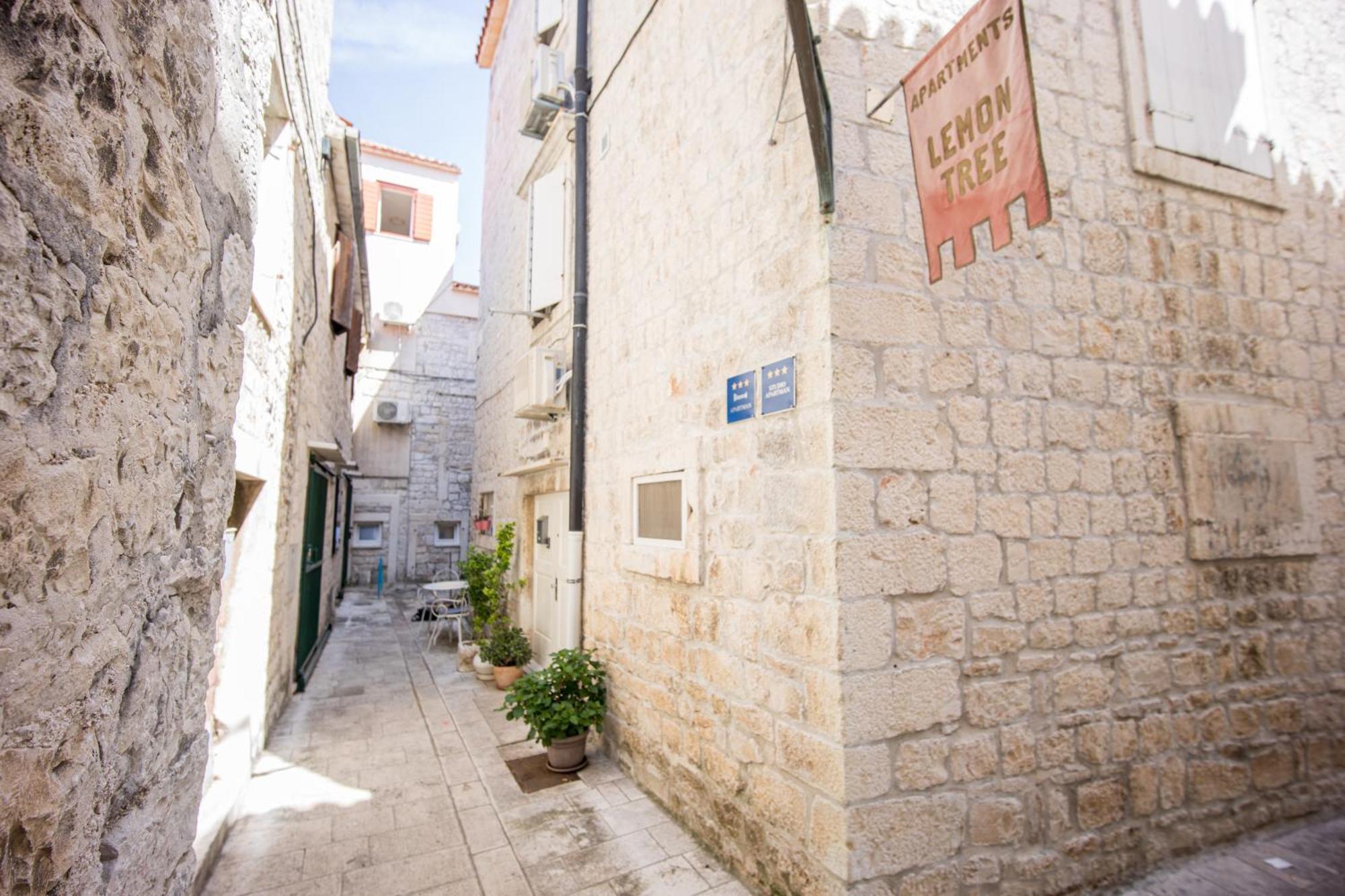 Tragos Lemon Tree Lejlighed Trogir Eksteriør billede